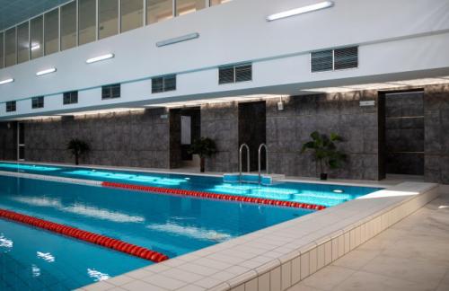 SPA Машерова: бассейны, бани, соляной релакс от 8,50р/час + VIP-СПА для компании